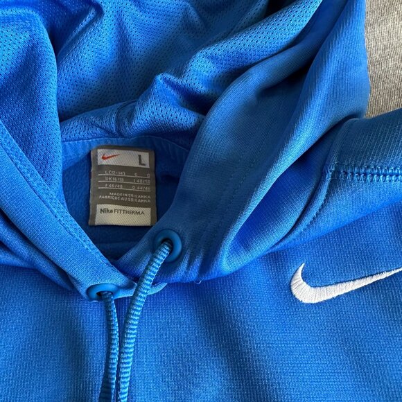 LIKE NEW Nike Fit Therma Pullover Hoodie - Picture 2 of 8